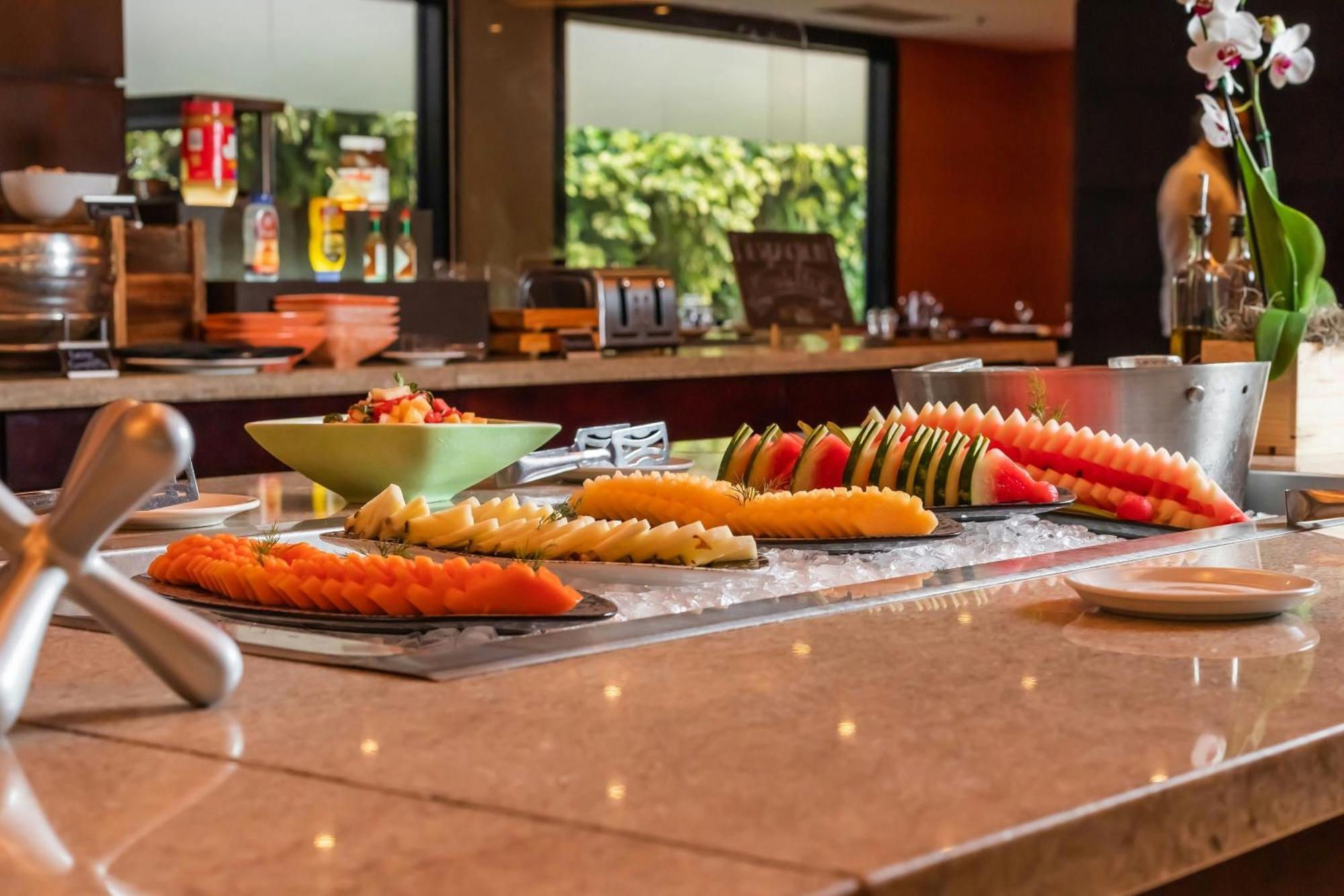 Renaissance Caracas La Castellana Hotel מראה חיצוני תמונה