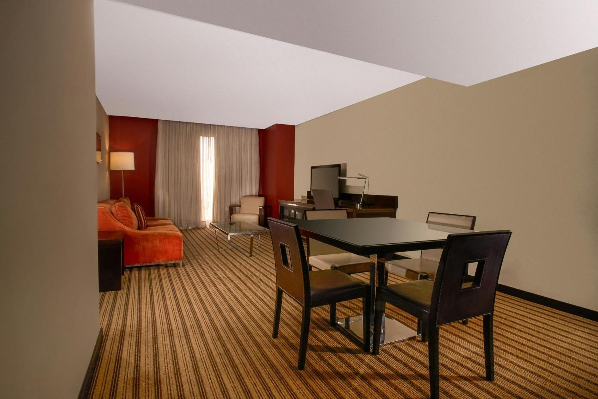 Renaissance Caracas La Castellana Hotel מראה חיצוני תמונה