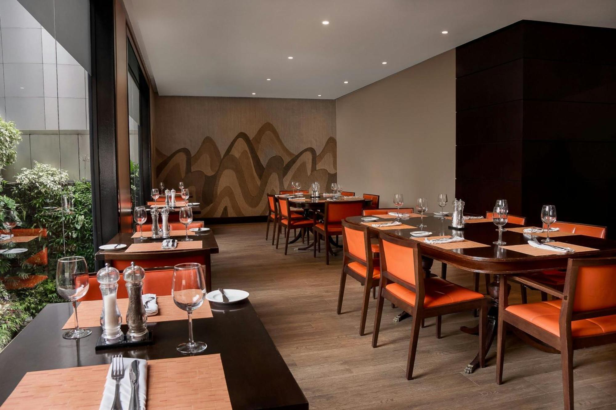 Renaissance Caracas La Castellana Hotel מראה חיצוני תמונה